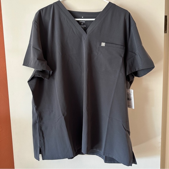 NWT Beyond Scrubs Kindheart 2-Pocket V-Neck Top - Picture 3 of 6